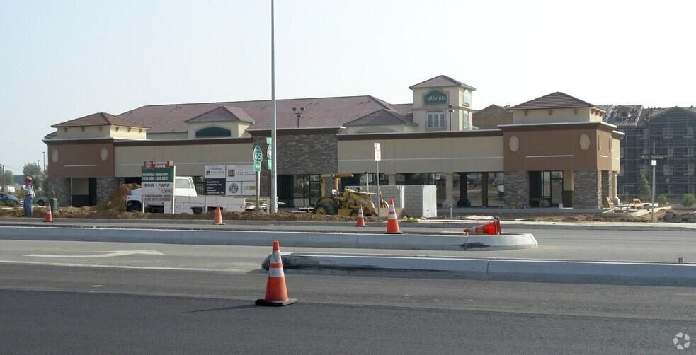 35171 7th Standard Rd, Bakersfield, CA à louer - Photo du bâtiment - Image 2 de 2