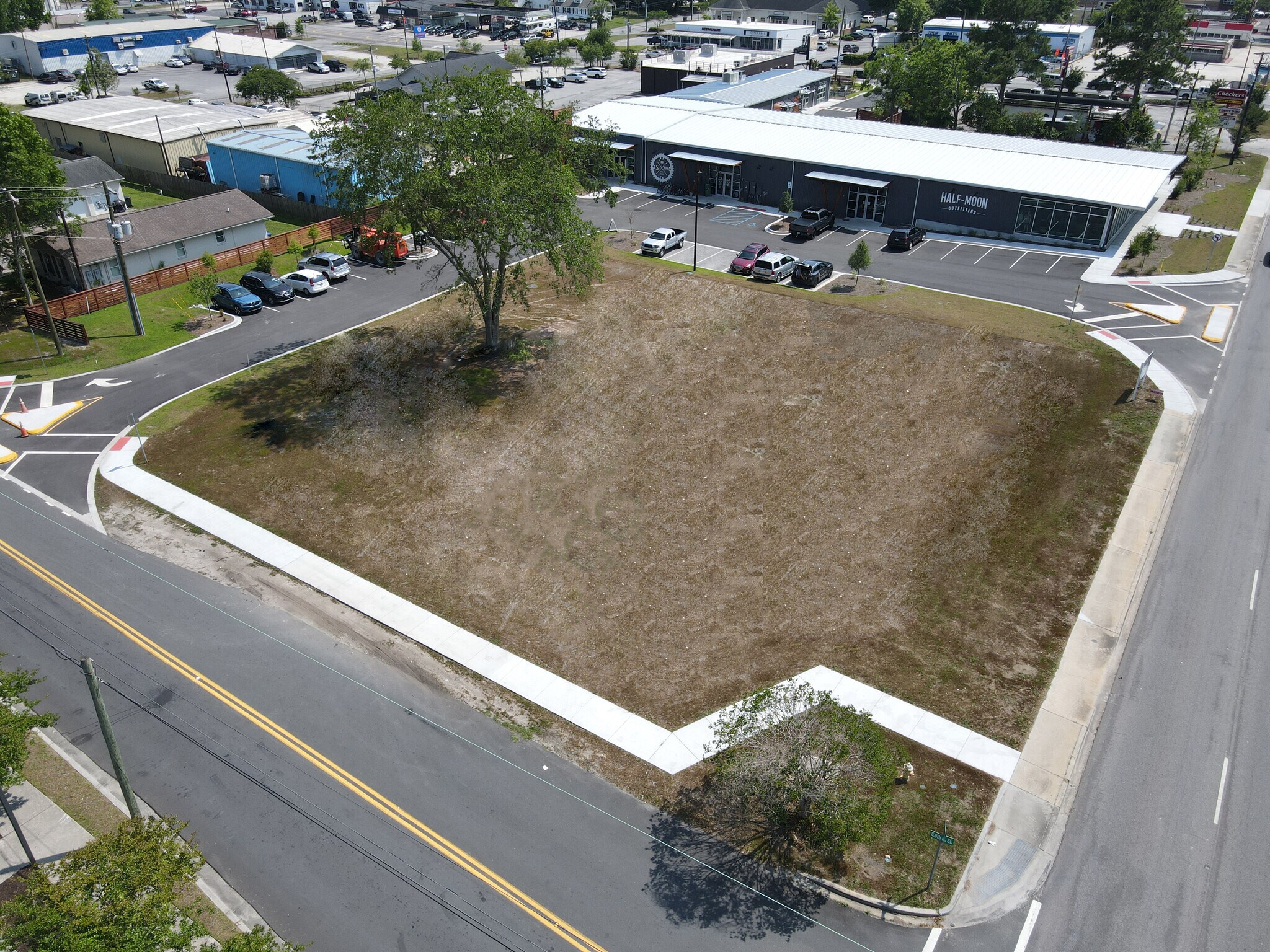 605 N Main St, Summerville, SC for lease Primary Photo- Image 1 of 6
