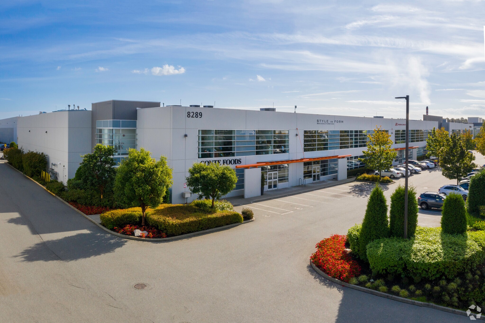 8289 N Fraser Way, Burnaby, BC à vendre Photo principale- Image 1 de 1