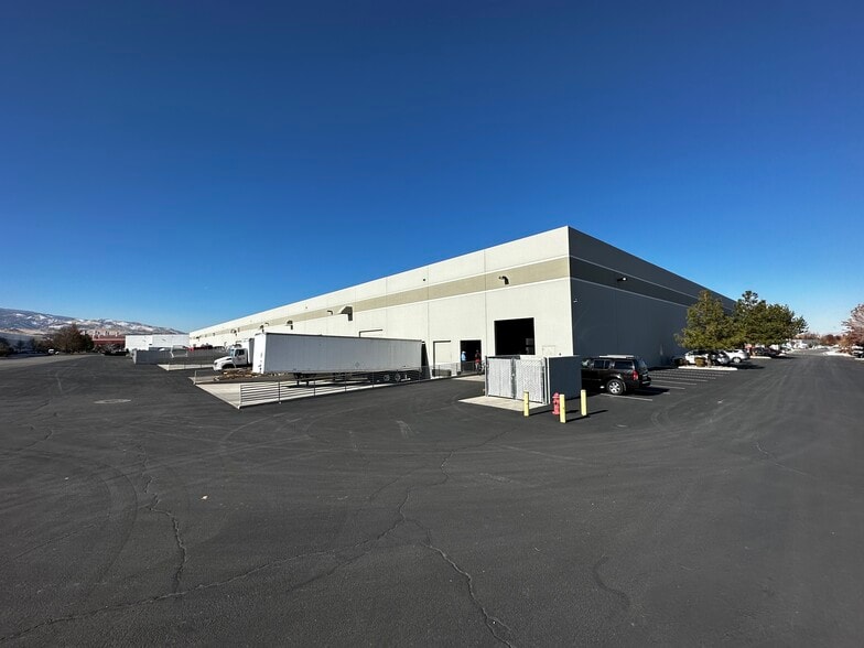 650 Innovation Dr, Reno, NV for lease - Building Photo - Image 2 of 7