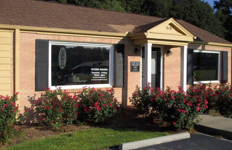 848 S Cobb Dr, Marietta, GA à vendre - Photo du bâtiment - Image 2 de 15