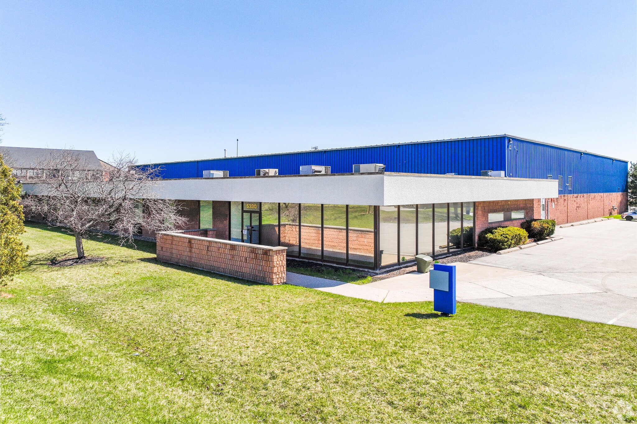 5330 S Service Rd, Burlington, ON for sale Building Photo- Image 1 of 22