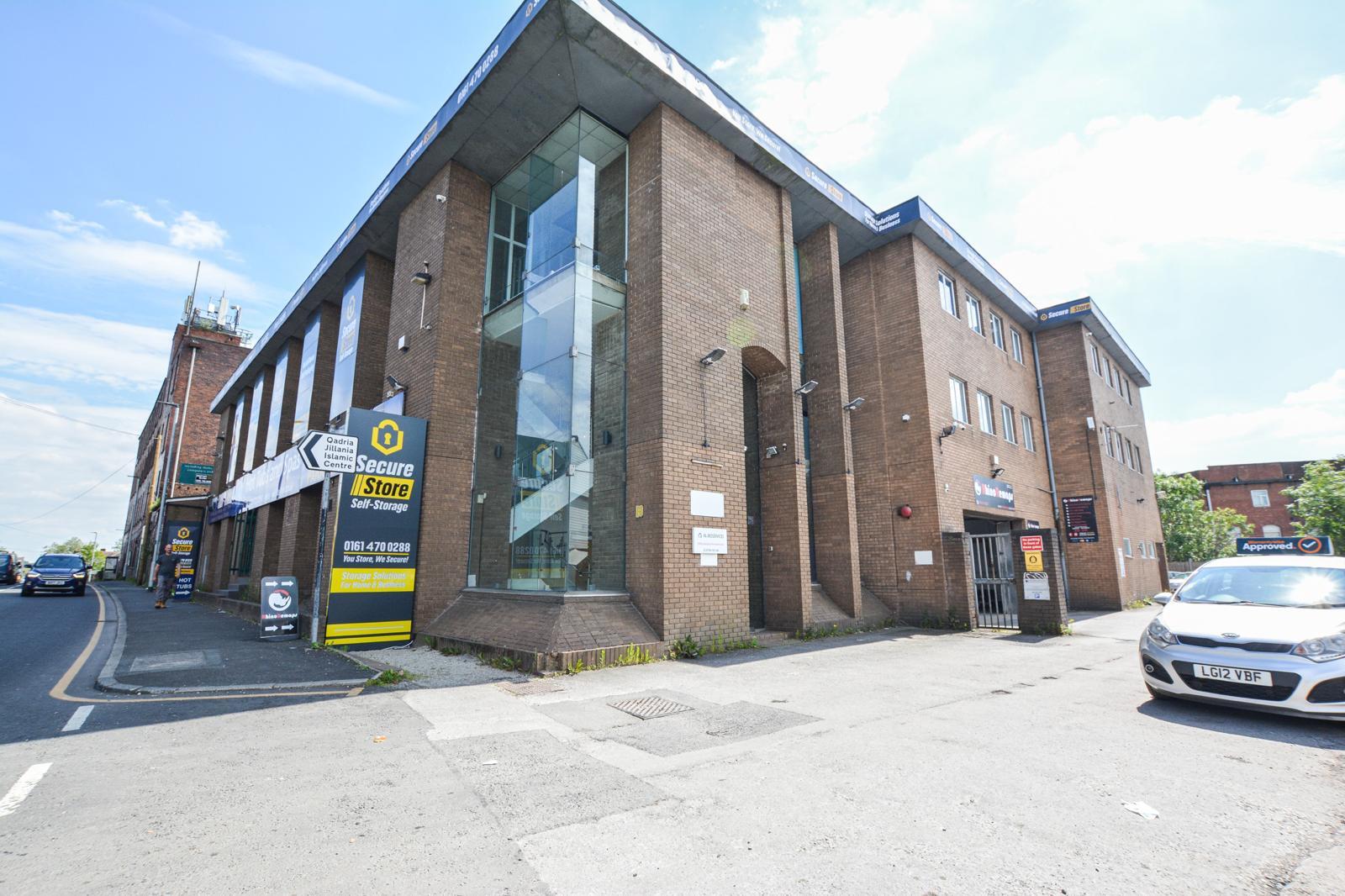 52 Wash Lane, Bury for lease Interior Photo- Image 1 of 42