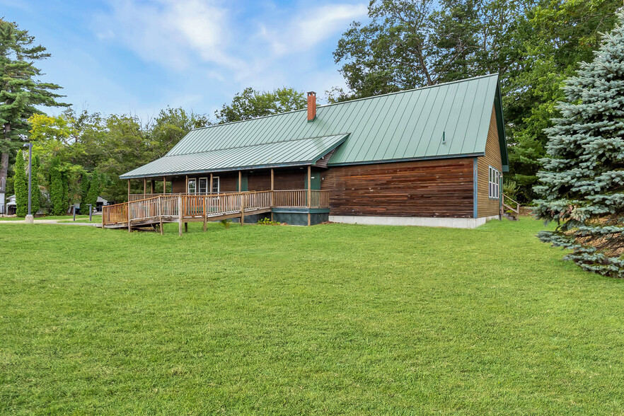 204 Gray Rd, Cumberland, ME for sale - Building Photo - Image 2 of 36