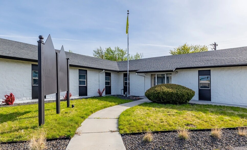 3010 W State St, Boise, ID for lease - Building Photo - Image 2 of 15