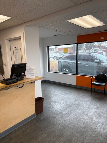 9665 W 55th St, Countryside, IL à louer - Photo du bâtiment - Image 2 de 4