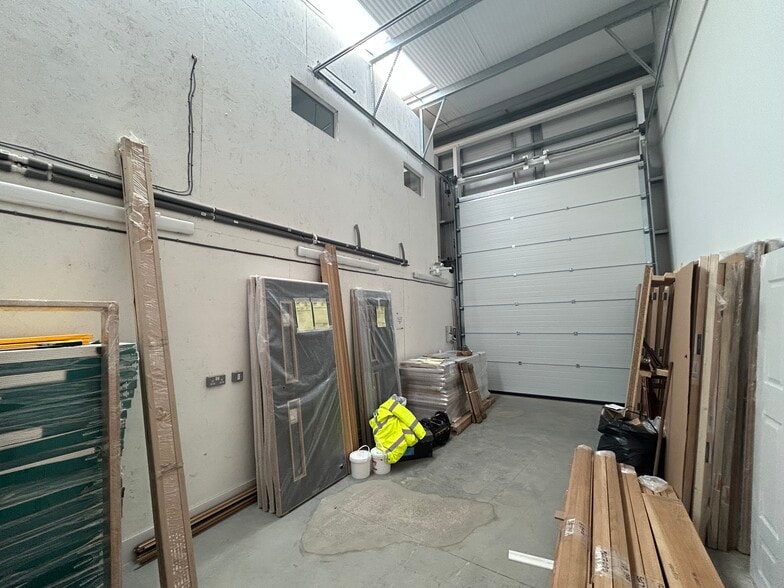 Barrowfields Rd, Thurnscoe for sale - Interior Photo - Image 2 of 8