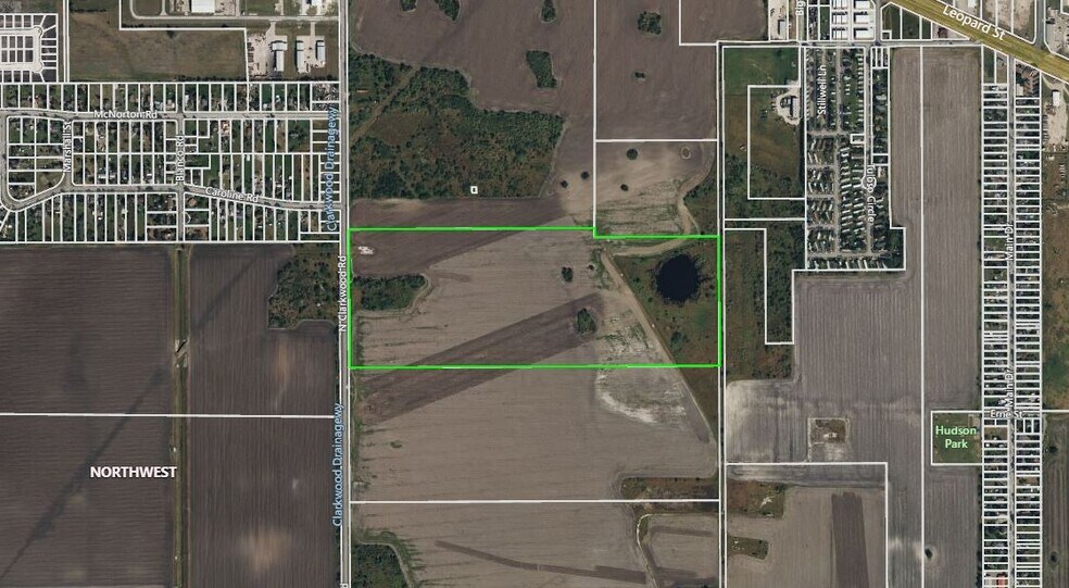 1510 Clarkwood, Corpus Christi, TX for sale - Primary Photo - Image 1 of 4