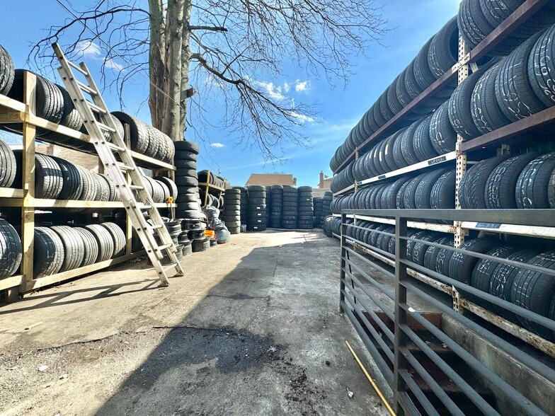 13210 111th Ave, South Ozone Park, NY for sale - Building Photo - Image 3 of 8