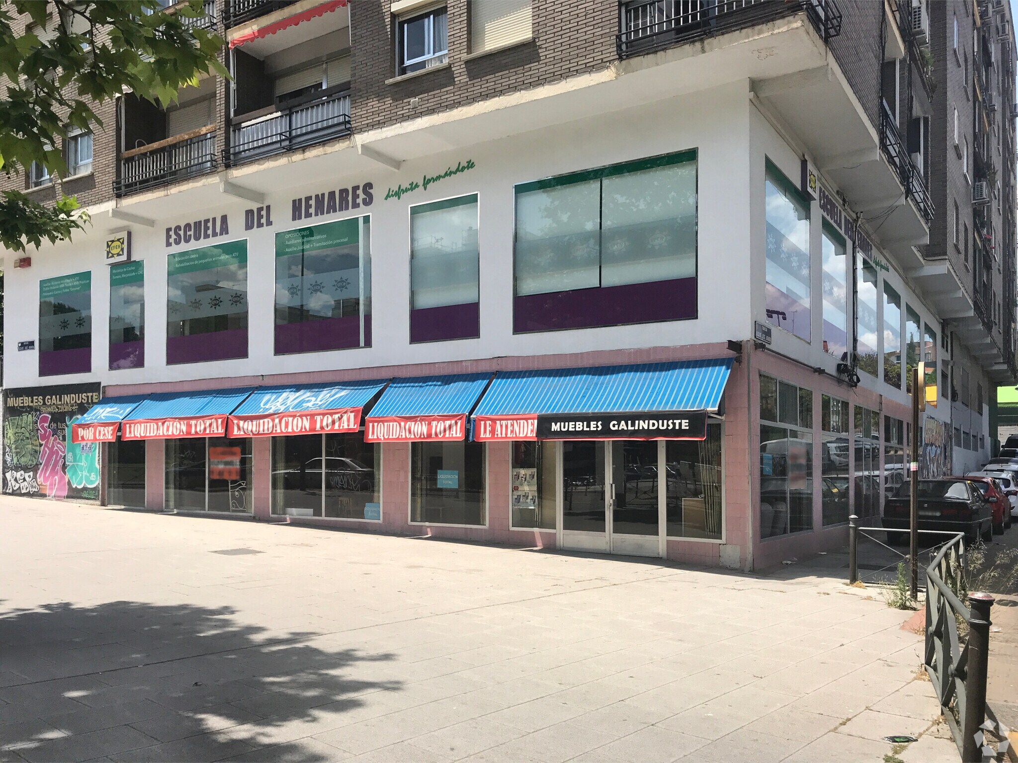 Immeuble residentiel dans Alcorcón, Madrid à vendre Photo intérieure- Image 1 de 2