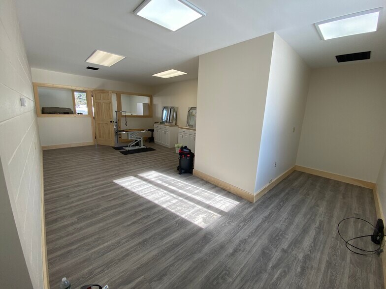 461 Bantam Rd, Litchfield, CT à louer - Photo du bâtiment - Image 2 de 6