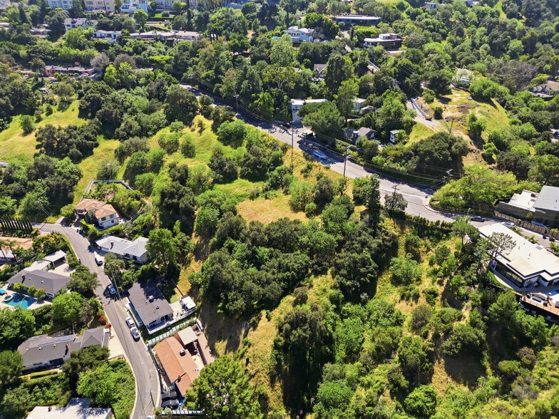3420 Beverly Glen blvd, Sherman Oaks, CA à vendre - Photo du bâtiment - Image 3 de 6