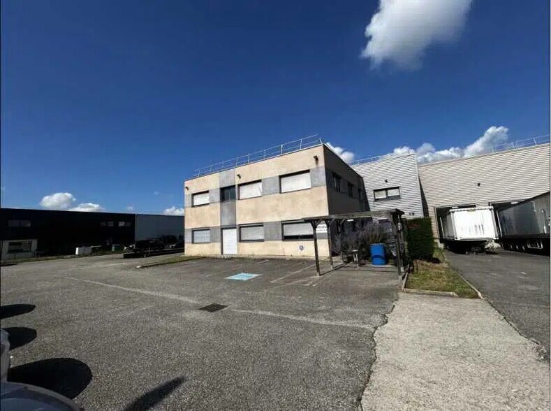 8-12 Impasse Du Rhône, Corbas à louer - Photo du bâtiment - Image 1 de 16