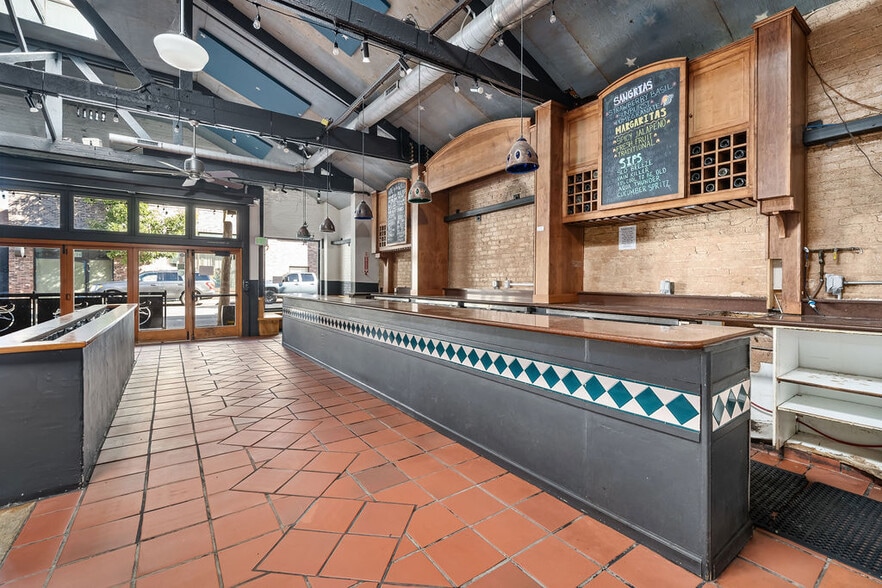 1121 Broad St, San Luis Obispo, CA for sale - Interior Photo - Image 3 of 36