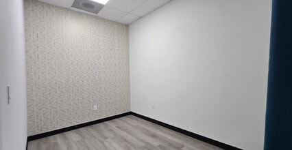 10018-10146 W Oakland Park Blvd, Sunrise, FL for lease Interior Photo- Image 1 of 2
