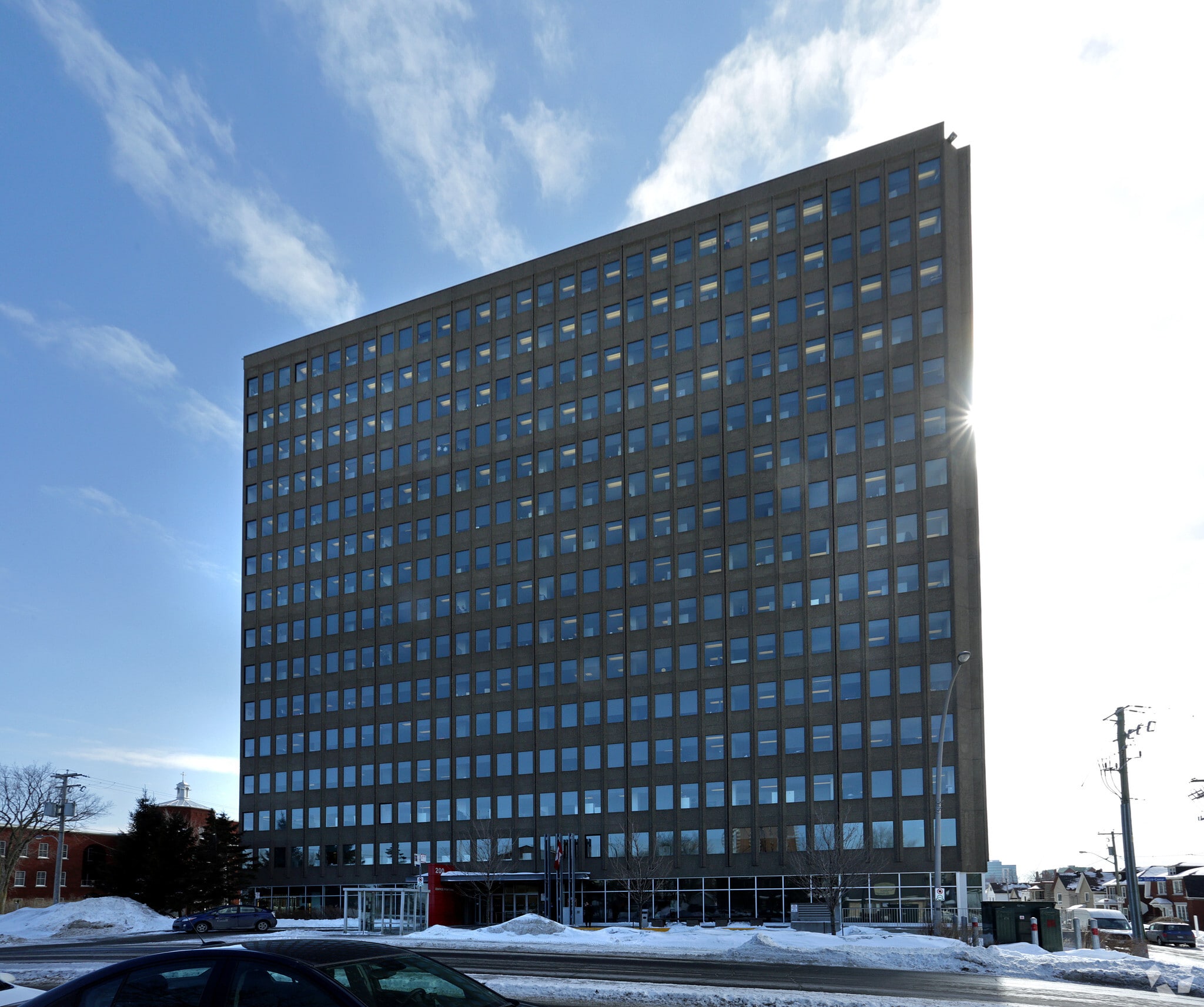 200 Boul Sacré-Coeur, Gatineau, QC for sale Primary Photo- Image 1 of 1