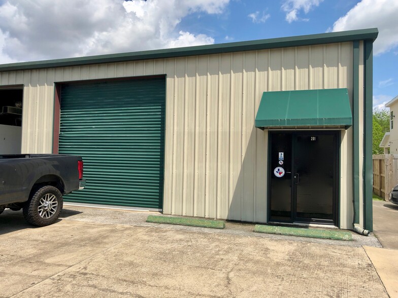 10060 West Rd, Houston, TX for lease - Building Photo - Image 1 of 9