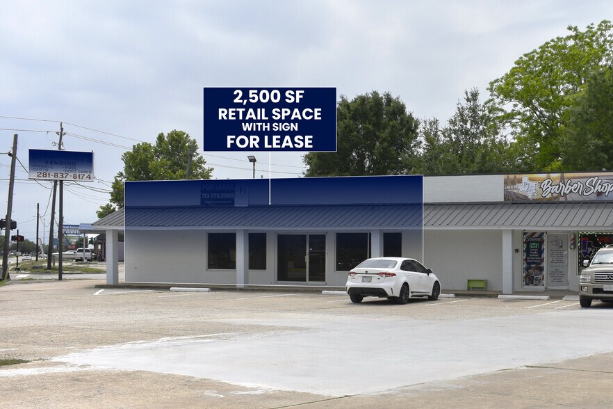 2801 N Alexander Dr, Baytown, TX à louer - Photo du bâtiment - Image 2 de 10