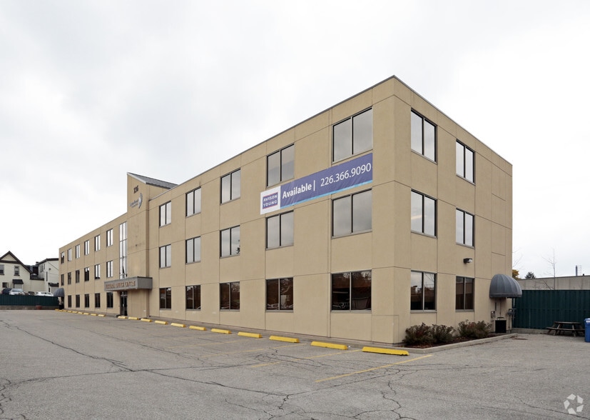 236 Victoria St, Kitchener, ON for lease - Building Photo - Image 3 of 11