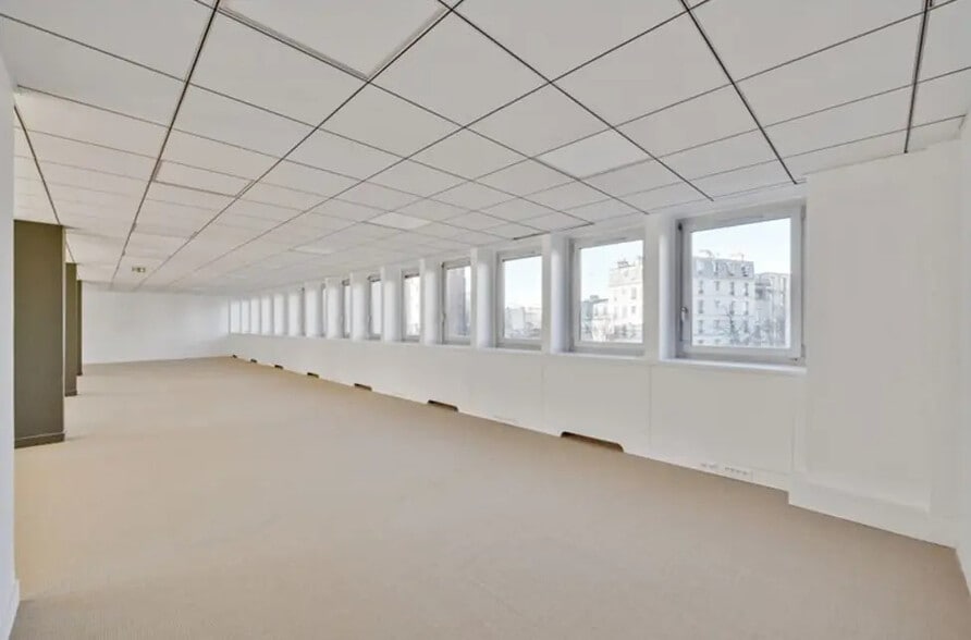 221 Boulevard Davout, Paris for lease - Interior Photo - Image 2 of 6