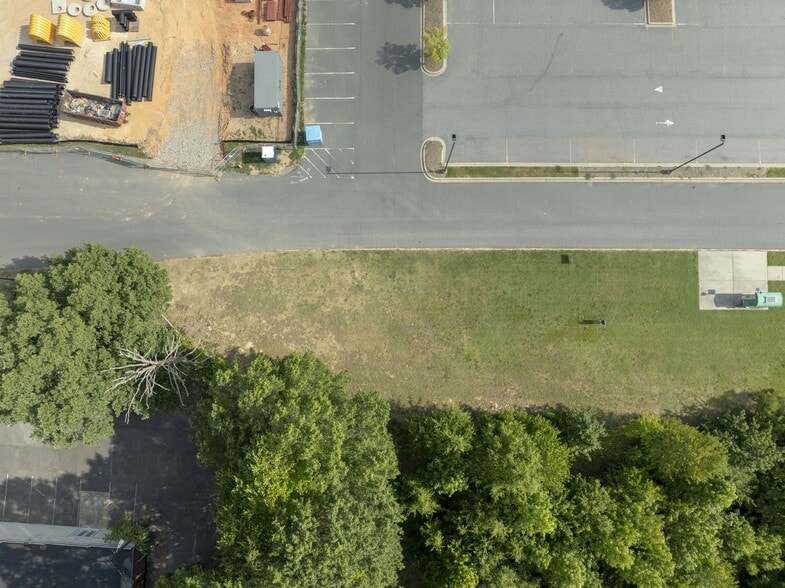 413 Cannon blvd, Kannapolis, NC for sale - Building Photo - Image 3 of 9