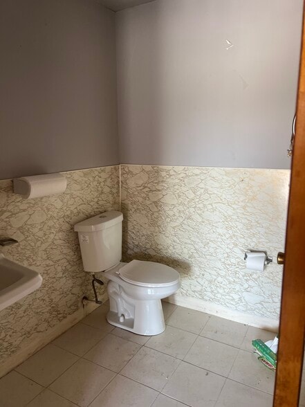 12301 McNulty Rd, Philadelphia, PA for lease - Building Photo - Image 3 of 12