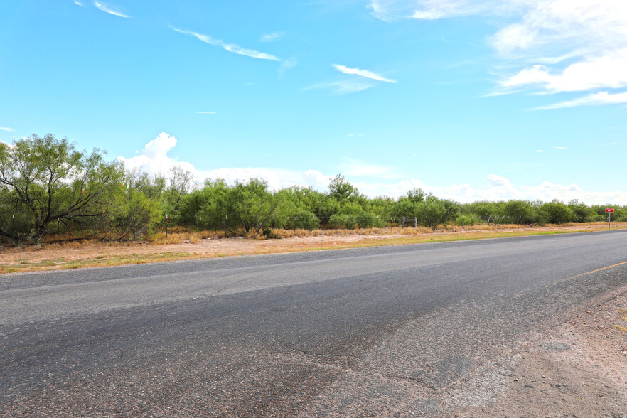 SEQ of Mines Rd & Hwy 255 (Camino Columbia Rd), Laredo, TX for sale - Building Photo - Image 2 of 16