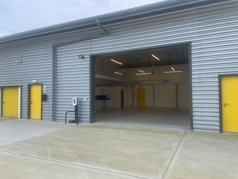 Common Rd, Child Okeford for lease - Building Photo - Image 2 of 3