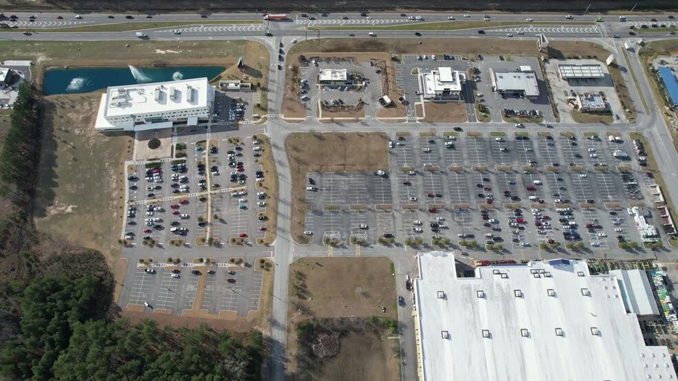 1565 Pooler Parkway, Pooler, GA à louer - Vidéo sur l’inscription commerciale - Image 2 de 4