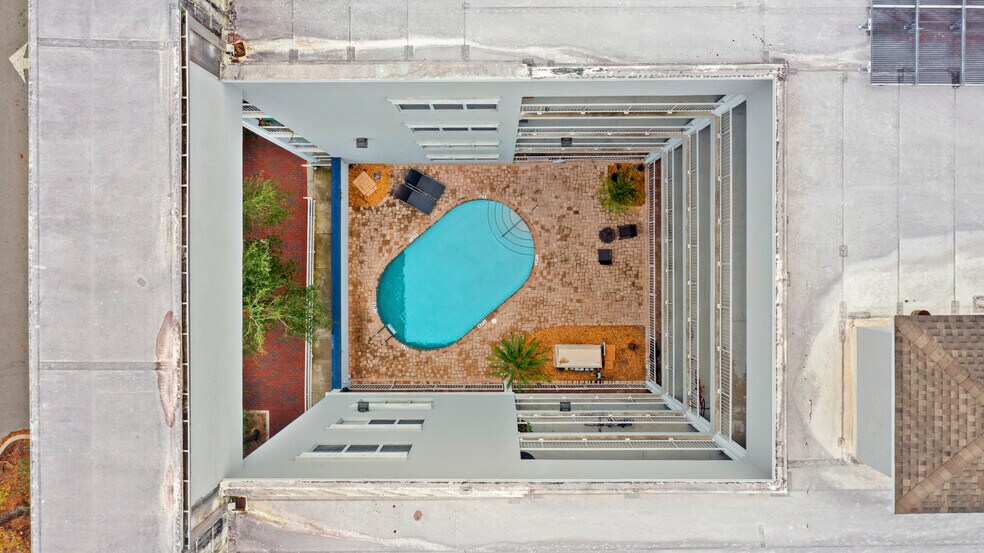 230 SW 2nd Ave, Gainesville, FL à vendre - Photo du bâtiment - Image 2 de 10