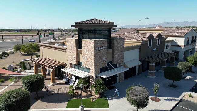 Plus de détails pour Shops at Serafina – Commerce de détail à vendre, Goodyear, AZ