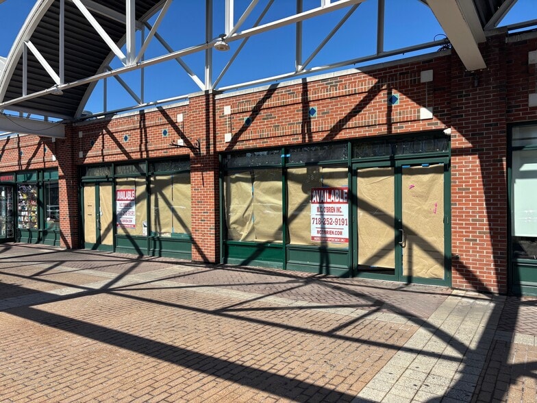 43-02 Ditmars Blvd, Astoria, NY for lease - Building Photo - Image 3 of 27