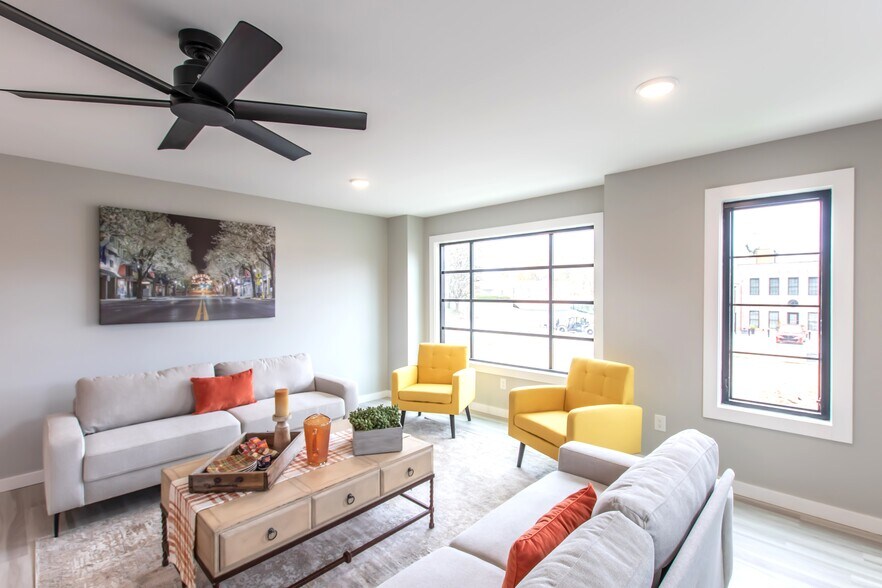 577 English St, Bristol, TN à vendre - Photo intérieure - Image 2 de 8