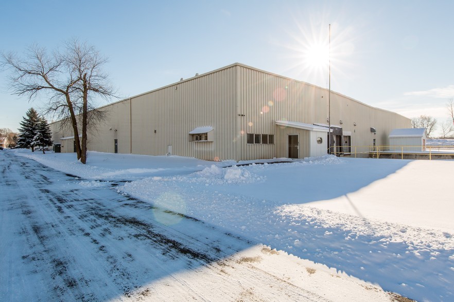 200 Ingersoll Rd, Winneconne, WI for sale - Building Photo - Image 1 of 1