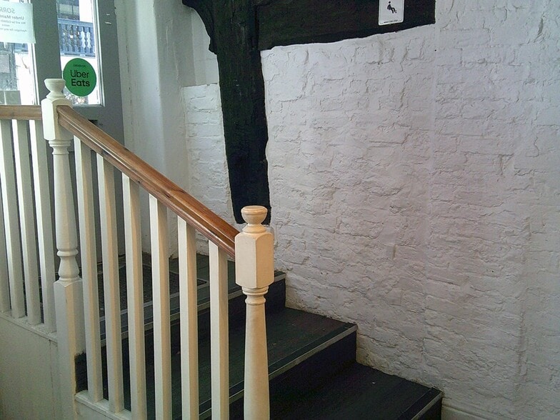 22 Watergate St, Chester for lease - Building Photo - Image 3 of 4