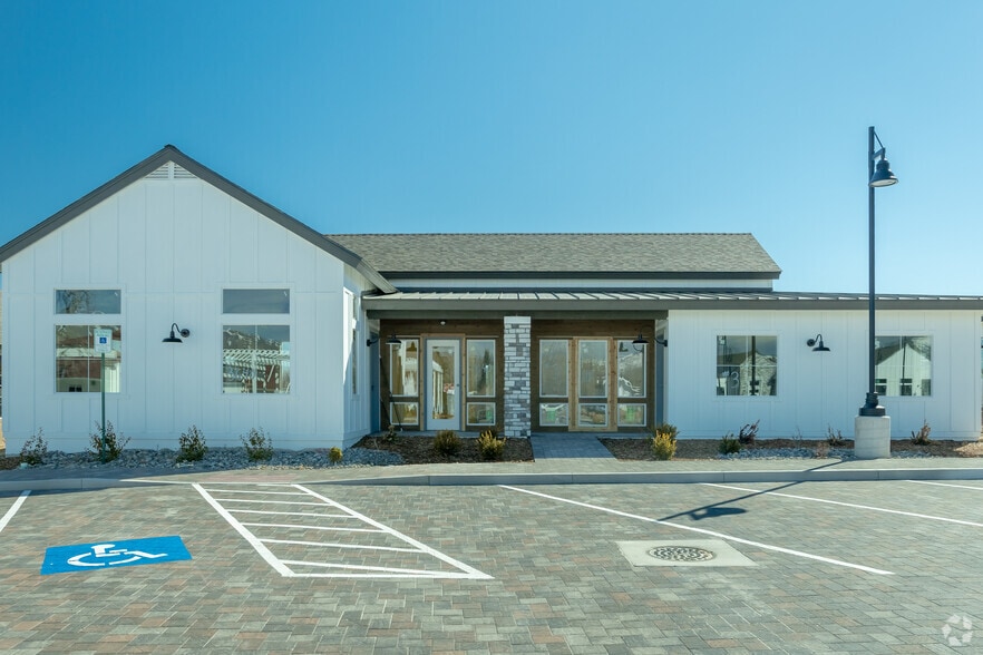 3640 Mayberry Dr, Reno, NV for lease - Building Photo - Image 2 of 4