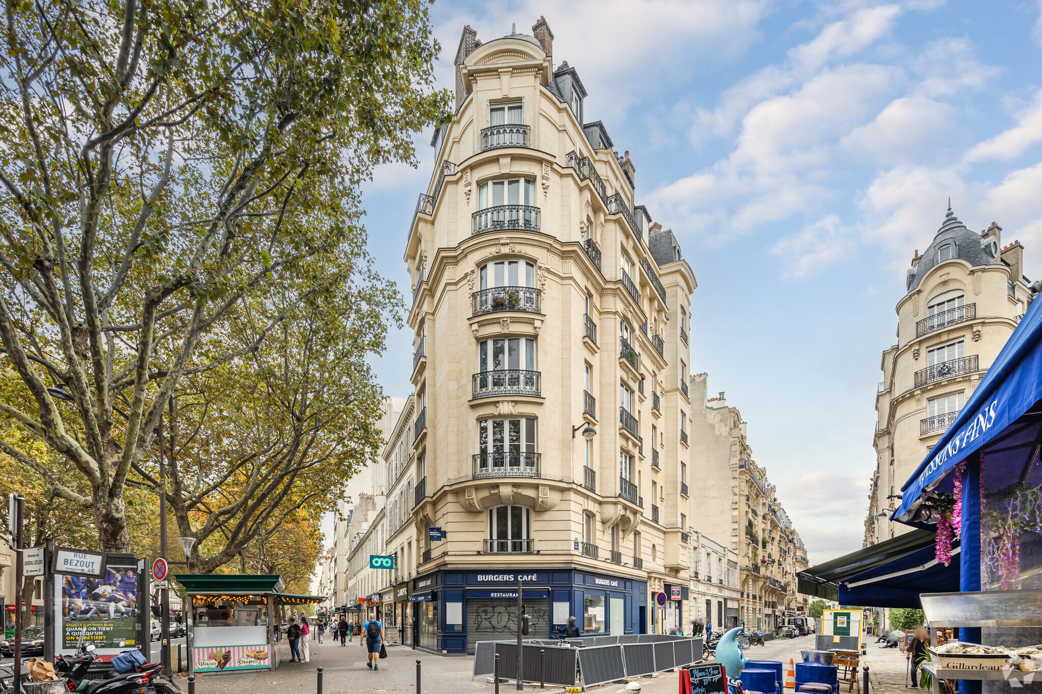 Multifamily in Paris for sale Primary Photo- Image 1 of 5