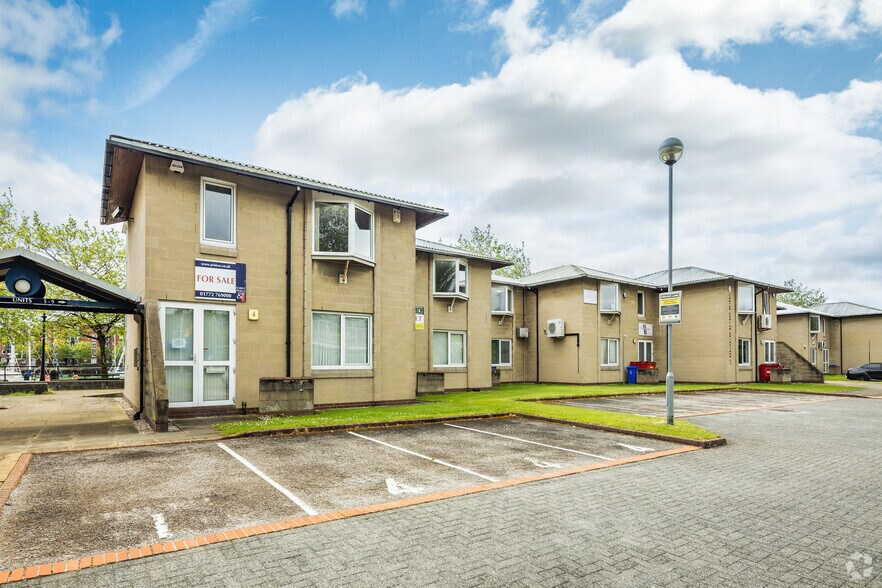 14 Navigation Way, Hesketh Bank à louer - Photo du bâtiment - Image 2 de 5