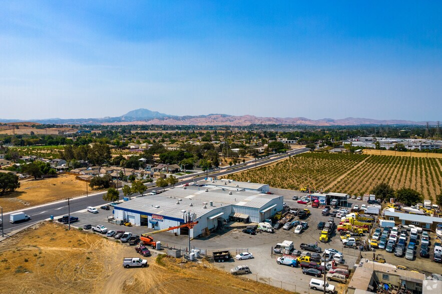 3201-3299 E 18th St, Antioch, CA à louer - Aérien - Image 3 de 5