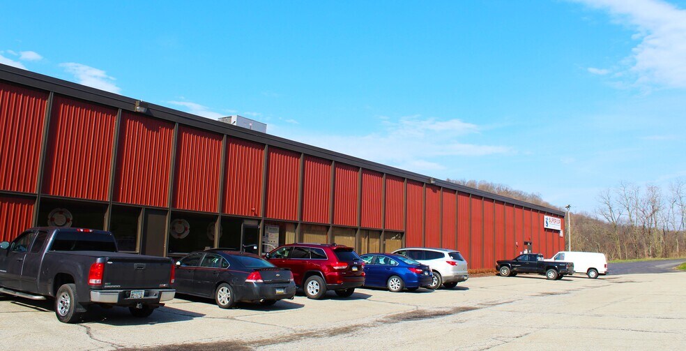 600-630 Plum Industrial Ct, Plum, PA à louer - Photo du bâtiment - Image 2 de 5