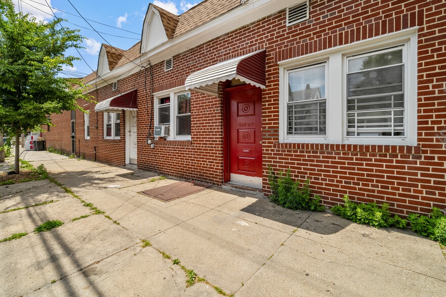 11865 Farmers Blvd, Jamaica, NY for sale - Building Photo - Image 3 of 9