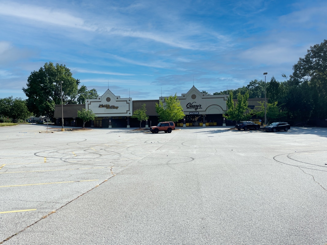 141 Fernwood Dr, Spartanburg, SC à louer Photo du bâtiment- Image 1 de 8