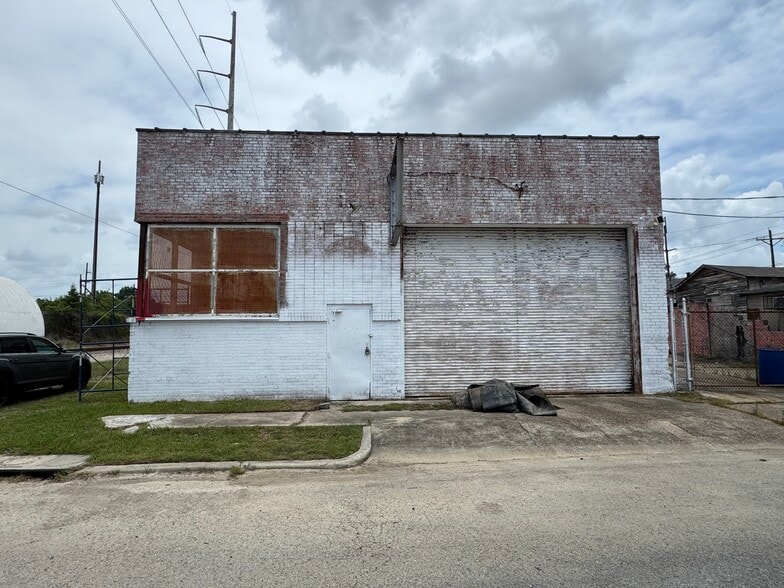 1419 Julia St, Baton Rouge, LA for sale - Building Photo - Image 3 of 10