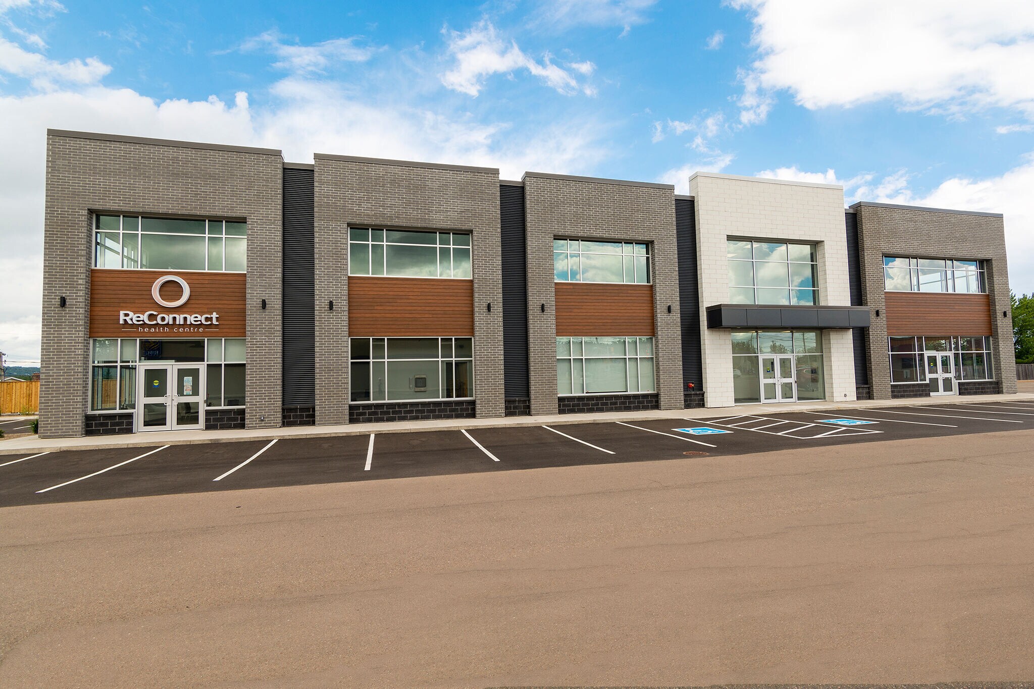 25 Gorge Rd, Moncton, NB for sale Primary Photo- Image 1 of 1