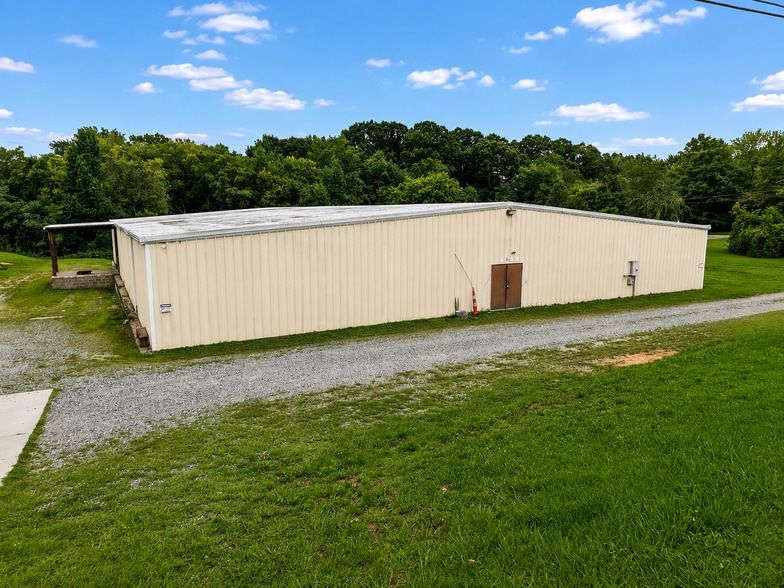 5693 Old Salisbury Rd, Lexington, NC for sale - Building Photo - Image 3 of 10