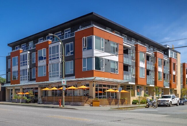 Plus de détails pour 727 E 17th Ave, Vancouver, BC - Multi-résidentiel à vendre