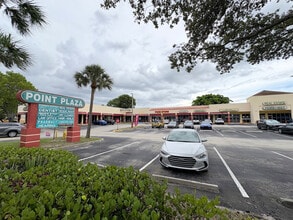 7118-7170 N Nob Hill Rd, Tamarac, FL for lease Interior Photo- Image 2 of 2