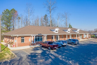 Plus de détails pour 2315 E WT Harris Blvd, Charlotte, NC - Bureau à louer