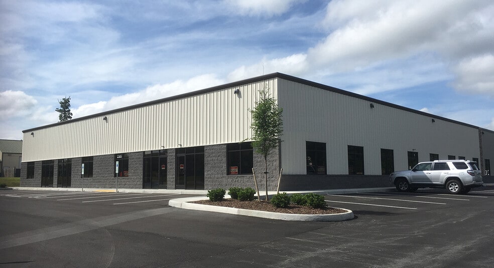 2305 Commerce Center Dr, Rockville, VA for lease - Primary Photo - Image 1 of 3