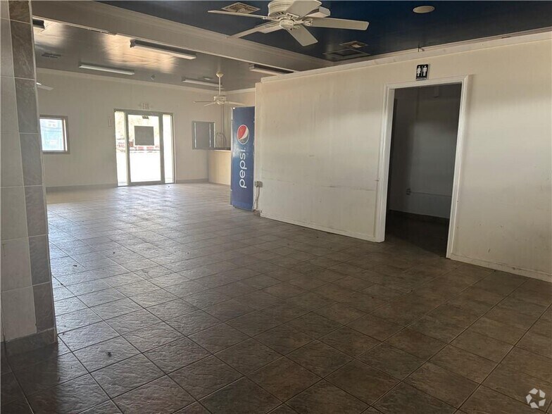 200 Cecilia St, Alice, TX à vendre - Photo du bâtiment - Image 2 de 18